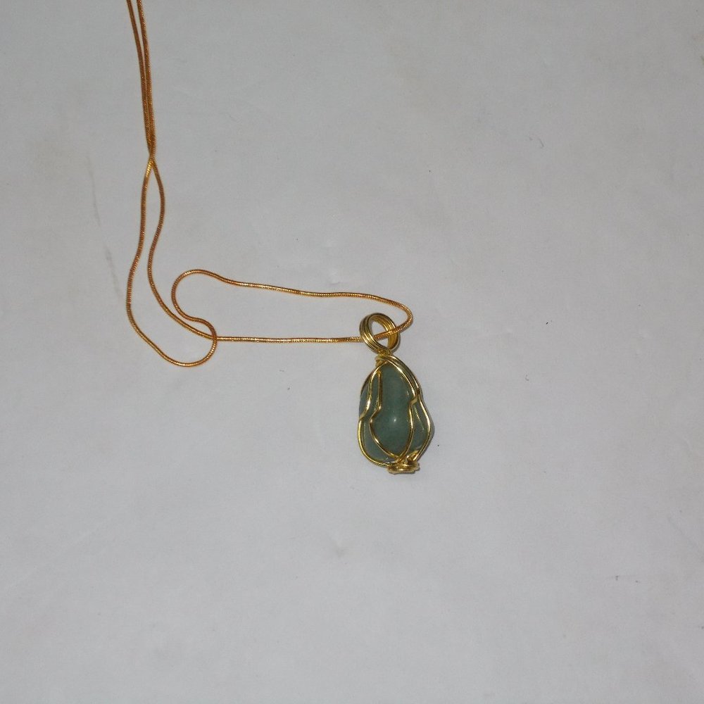 New gorgeous green wire wrapped stone necklace, hand made!